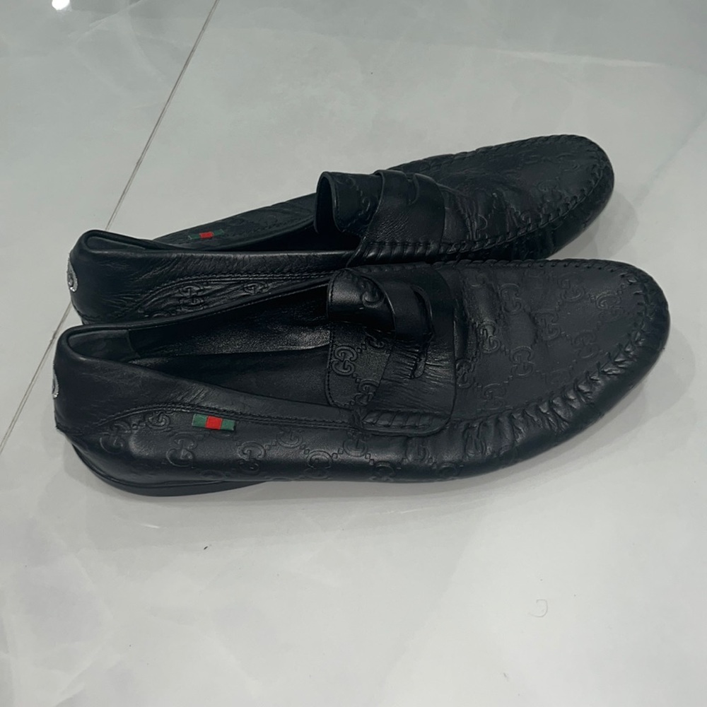Black gucci loafers, size 10.5